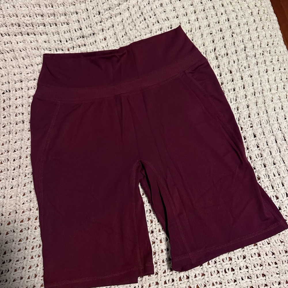 Alphalete Alphalux Women's Deep Purple Bike Shorts